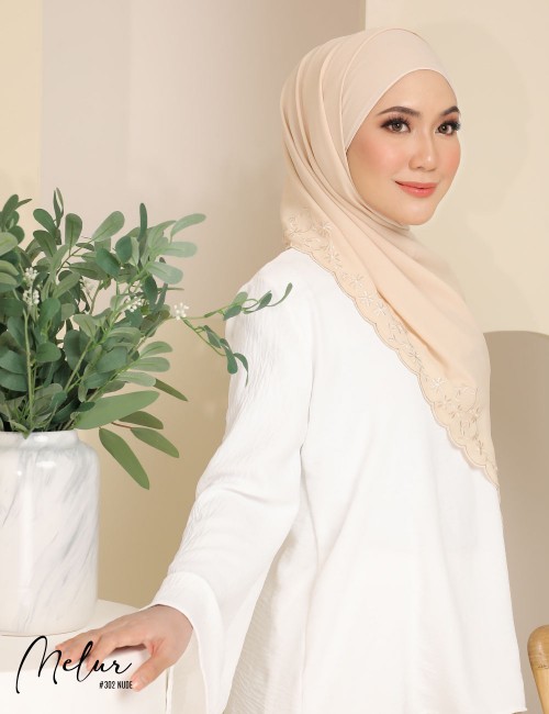 MELUR EMBROIDERY SHAWL (NUDE) 302