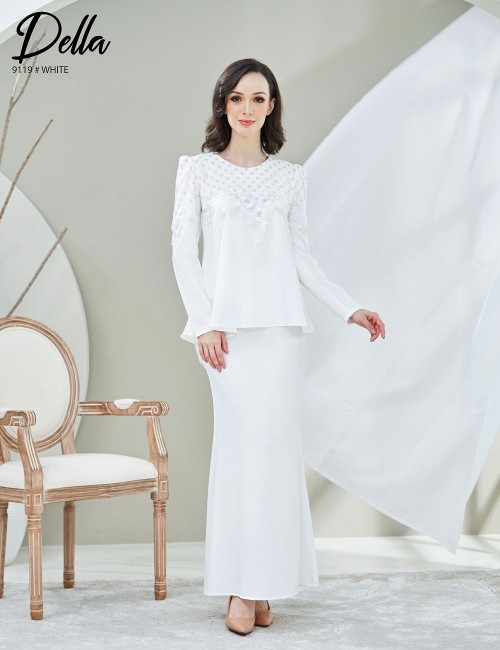 White baju hotsell kurung wedding