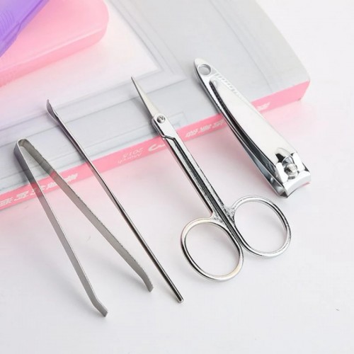 FREE GIFT MANICURE SET