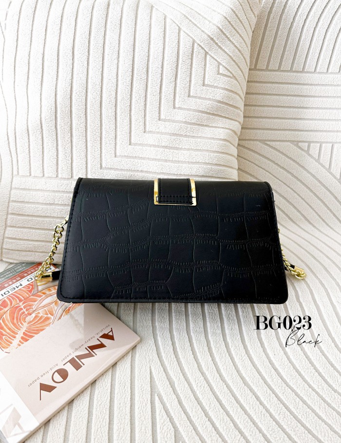 CHIC CHOC HANDBAG (BLACK) BG023