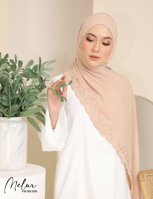 MELUR EMBROIDERY SHAWL (ROSE CLOUD) 302