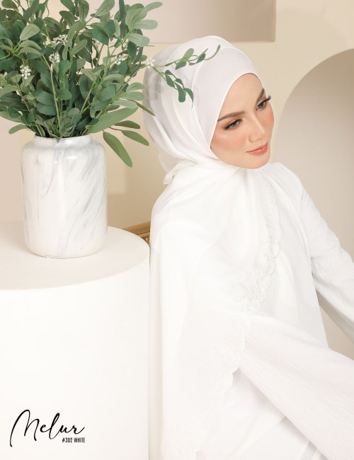 MELUR EMBROIDERY SHAWL (WHITE) 302